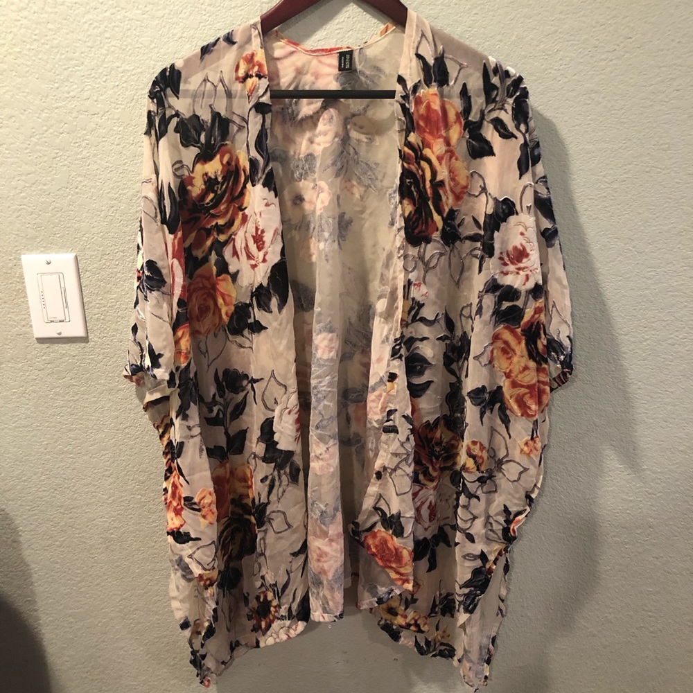 Roses kimono